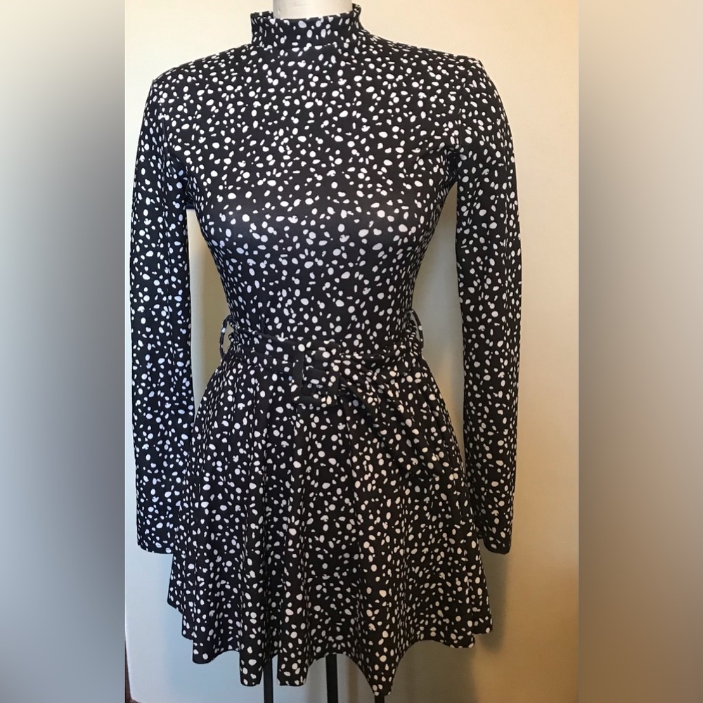 NWT -  Missguided Dalmatian High Neck Skort Playsuit - Size 4